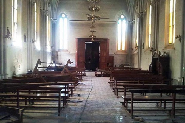 Foto per l'incendio delle Chiesa di St. Teresa Ad Assiut Egitto