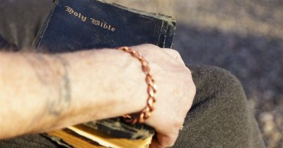 34254-old-bible-facebook-800w-tn