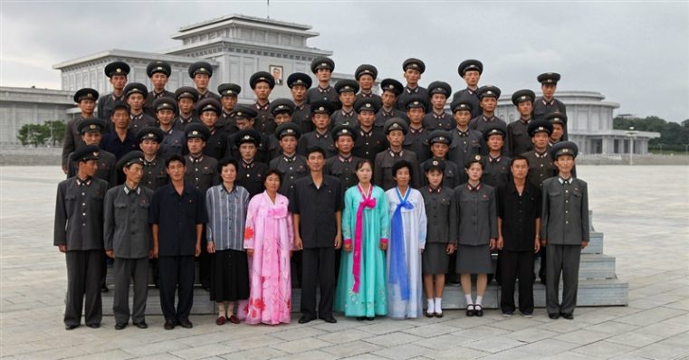 28972-north-koreans-facebook-800w-tn